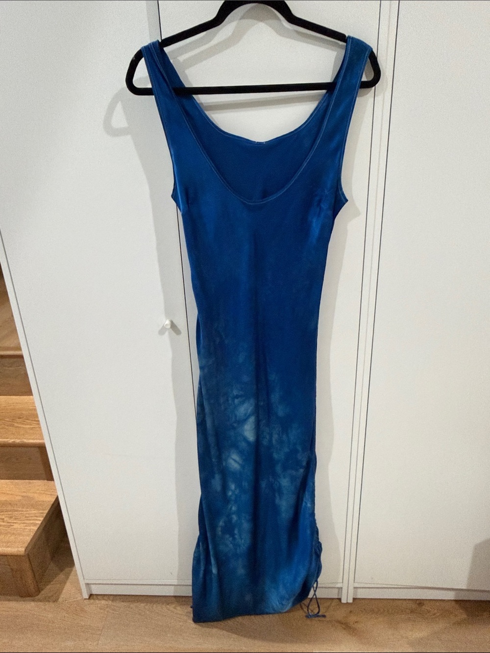 Scoop Neck Sleeveless silk Maxi Dress - Blue